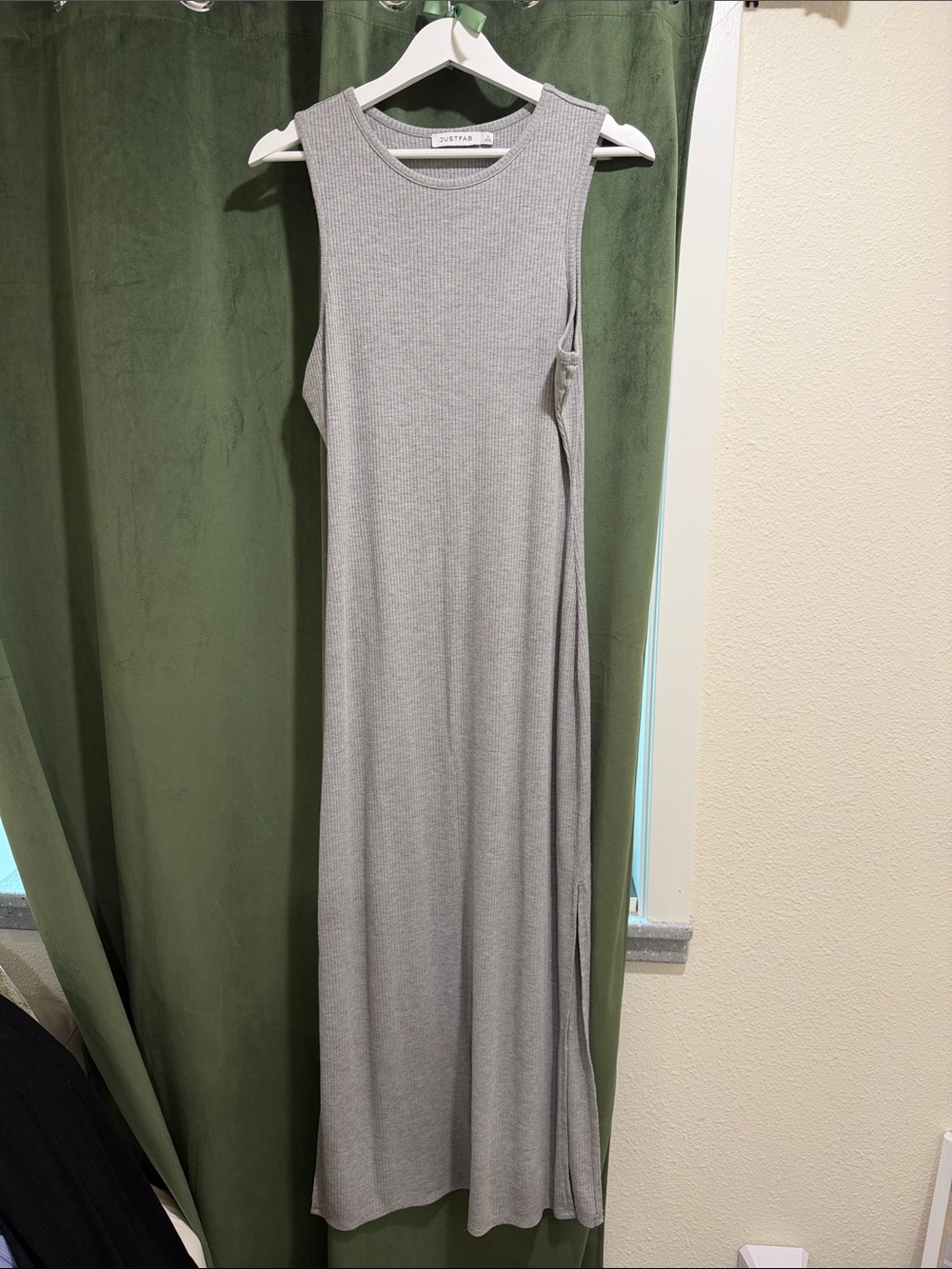 JustFab Gray Ribbed Sleeveless Maxi Dress